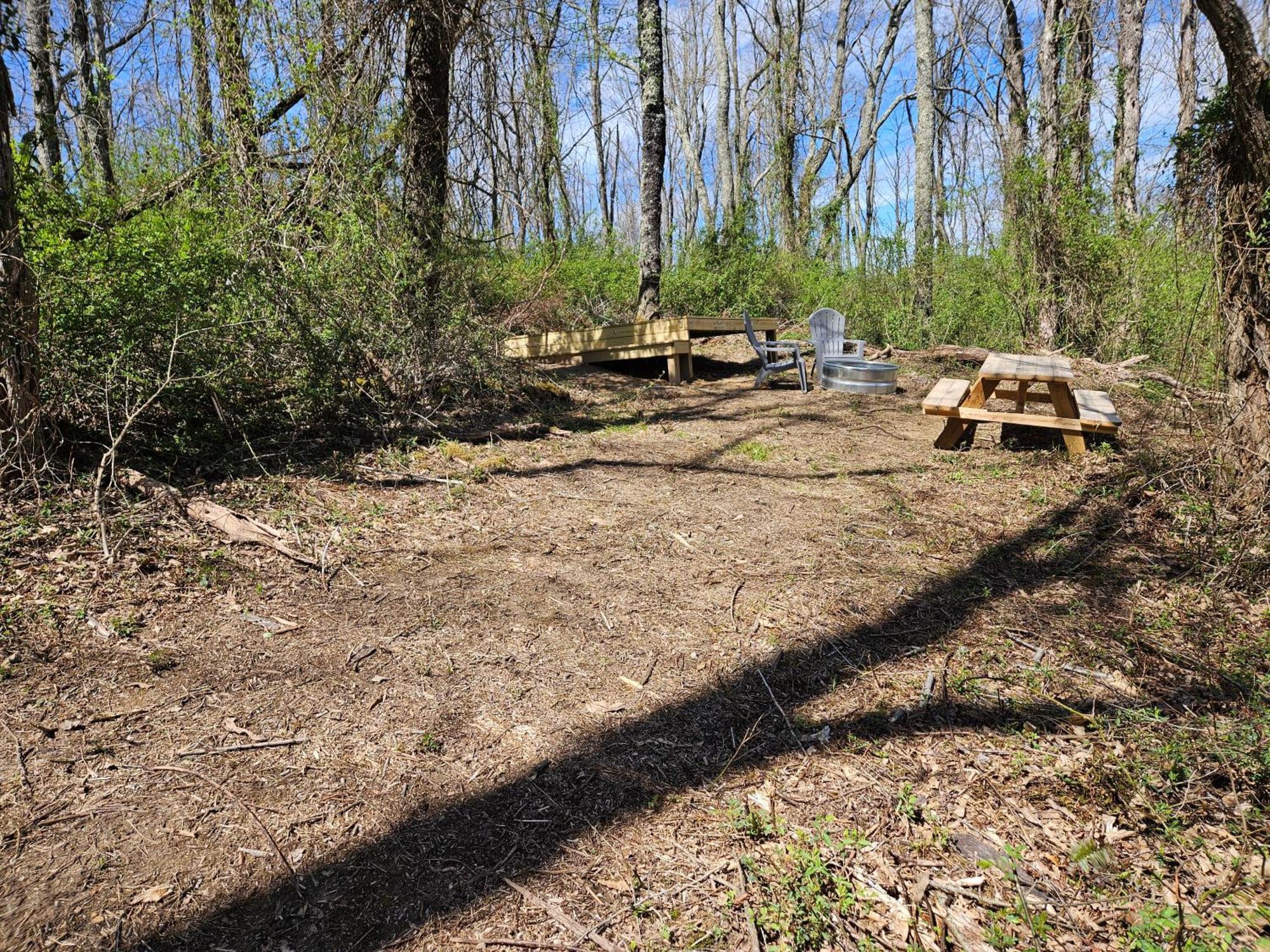 Cardinal Cove Campsite At Hocking Vacations - Tent Not Included Logan Eksteriør bilde