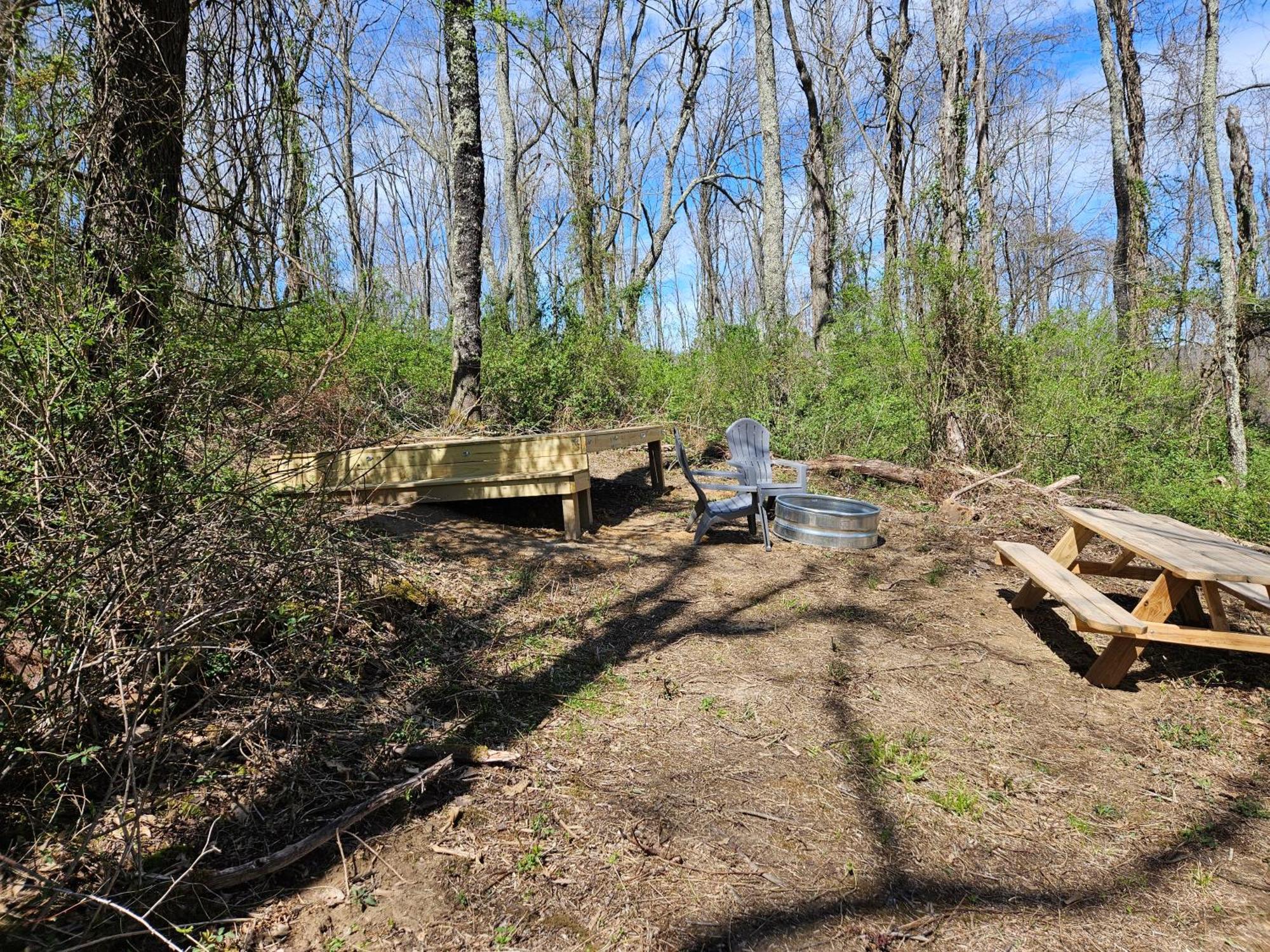 Cardinal Cove Campsite At Hocking Vacations - Tent Not Included Logan Eksteriør bilde